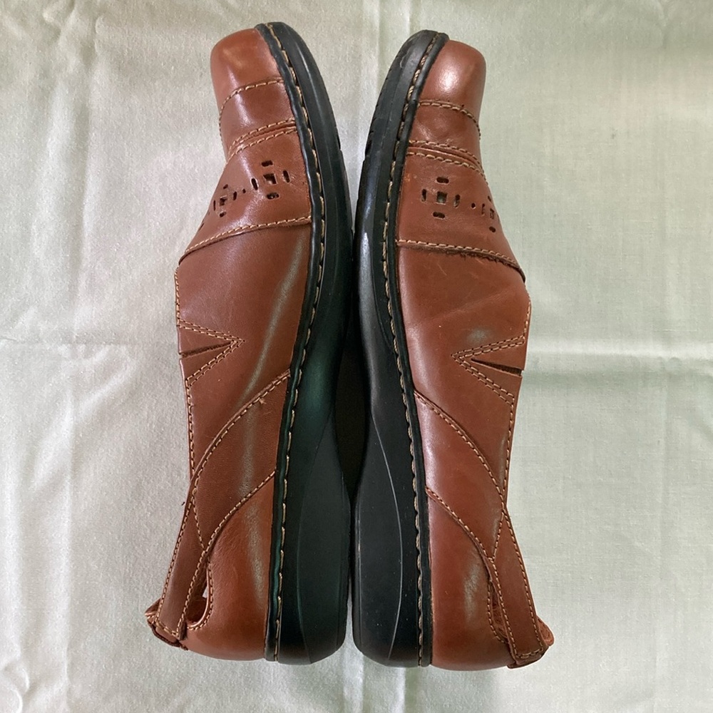 Clarks Evianna Brown Loafers with Perforated Design - Picture 3 of 7